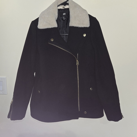 H&M Jackets & Blazers - H&M Black Jacket Sherpa Lined 'Biker' Size 6